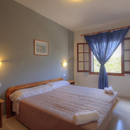 Fergus Club Carema Splash Playas De Fornells Rom bilde
